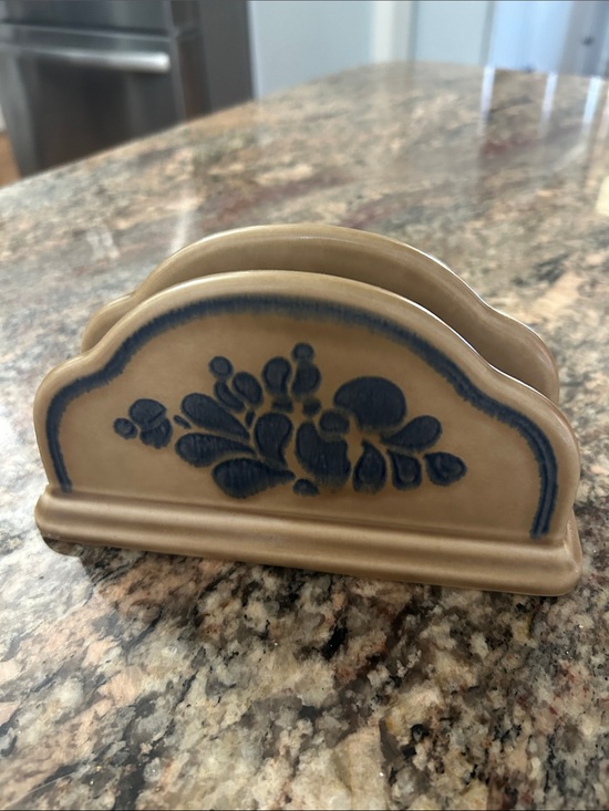 Pfaltzgraff Other - Pfaltzgraff Beige Ceramic Tray